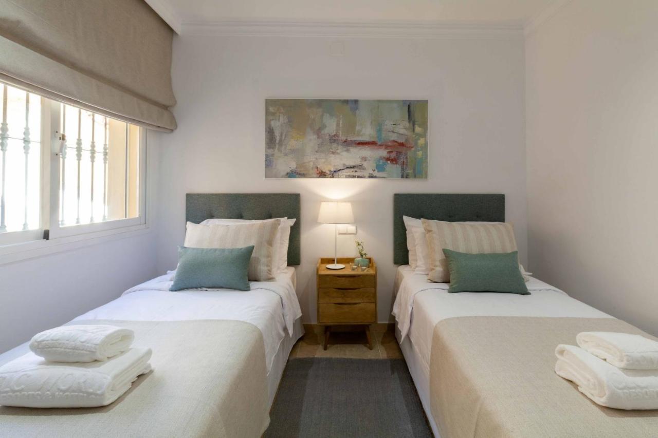 El Faro Mijas Costa Dolphin Views By Alfresco Stays מראה חיצוני תמונה
